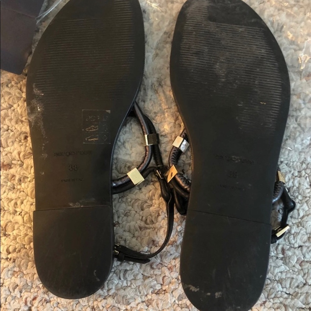 Sandals - Picture 3 of 4
